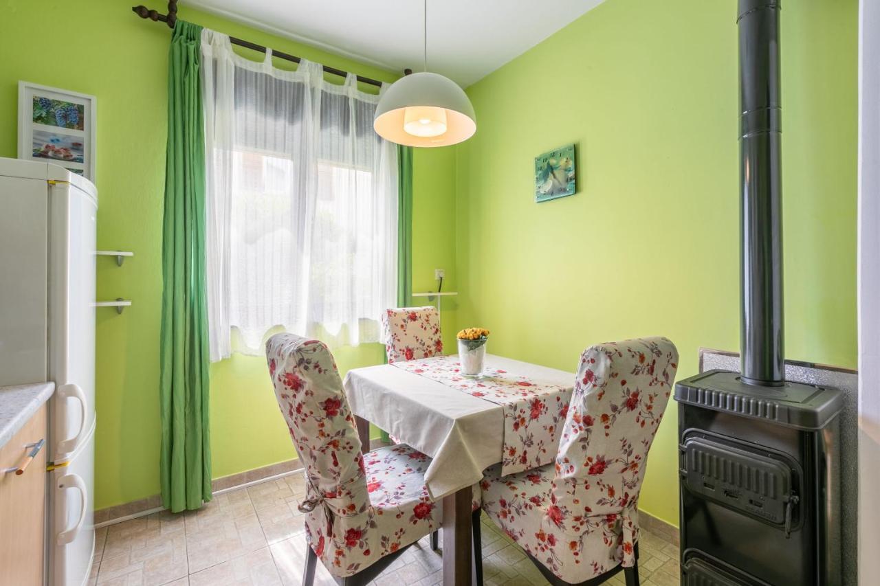 Apartments Zec Selce Ngoại thất bức ảnh